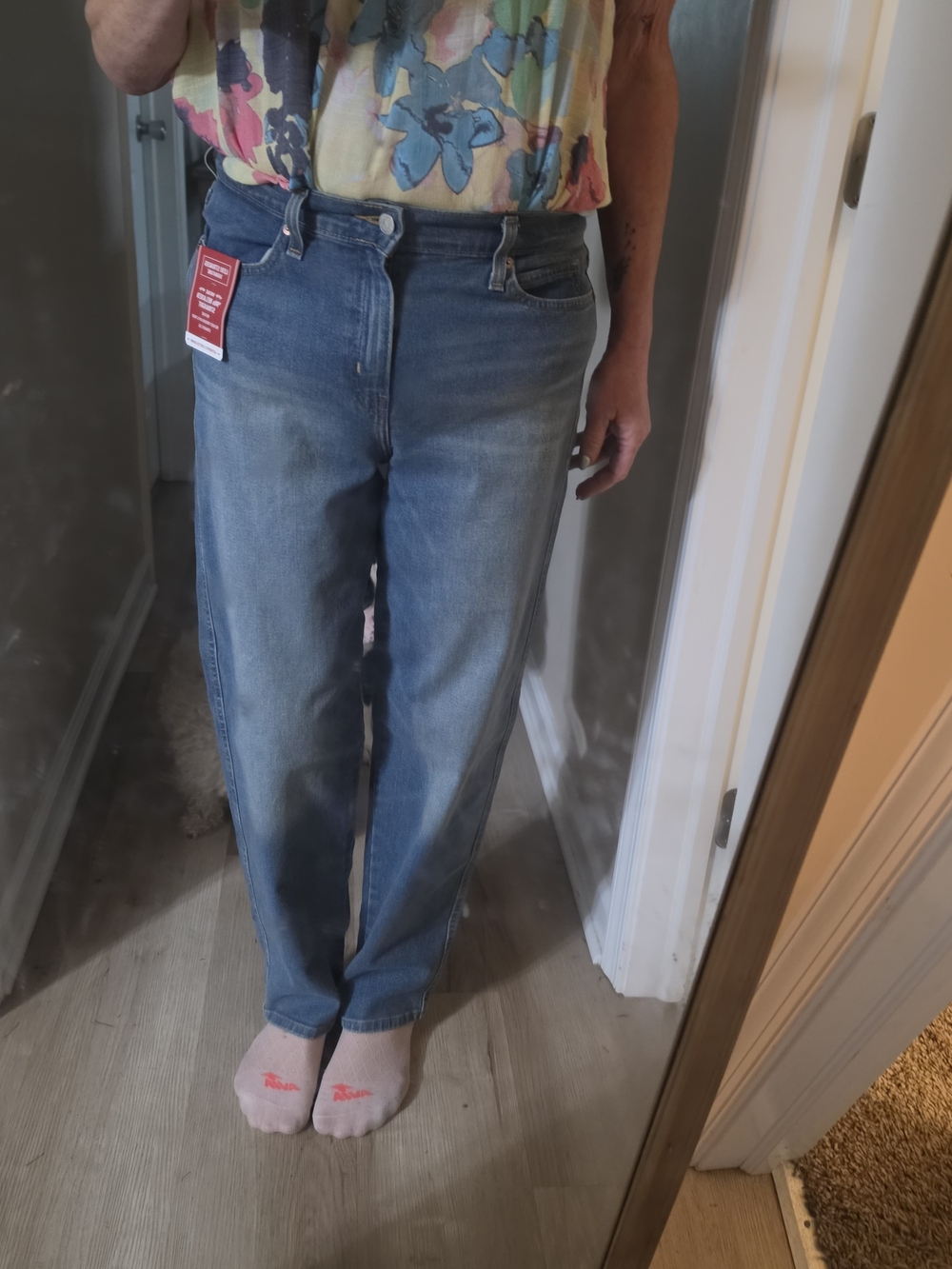 High-Rise Straight Leg Jeans in Blue Wash